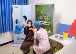 2020年4月12日，老哥俱乐部论坛集团中国生物武汉生物制品研究所全球首家获得新冠灭活疫苗ⅠⅡ期临床试验批件。